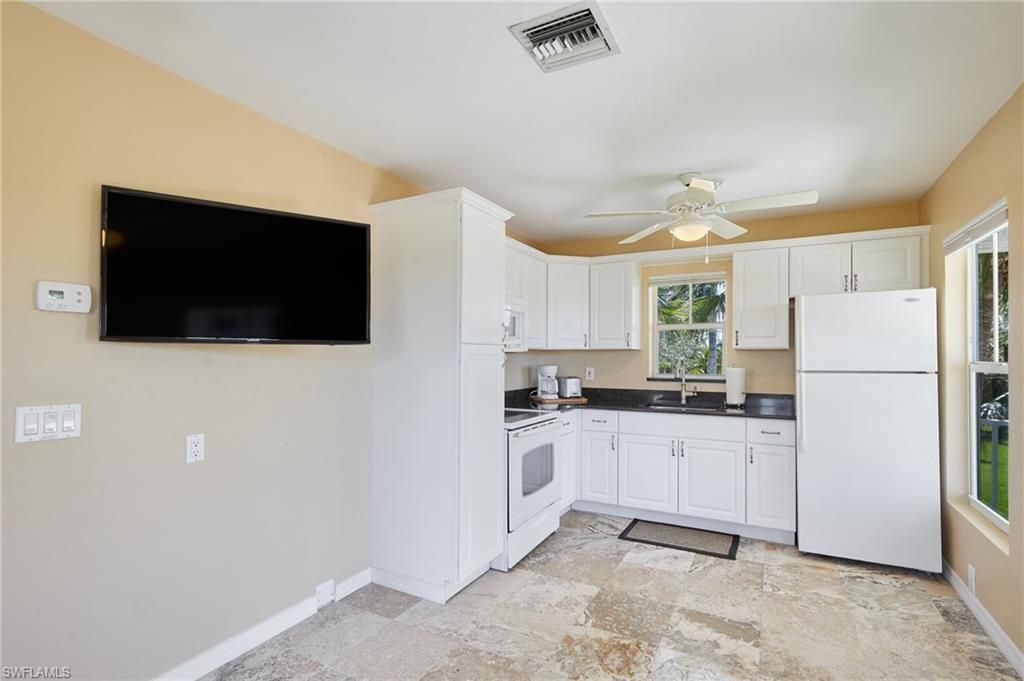 18481 Pioneer Rd, Fort Myers, FL 33908 Photo