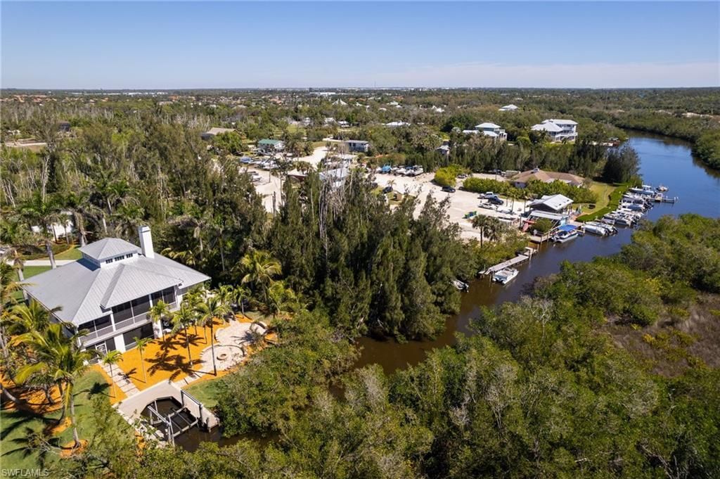 18481 Pioneer Rd, Fort Myers, FL 33908 Photo