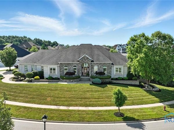 6535 Silver Lake Drive, Findlay, OH 45840