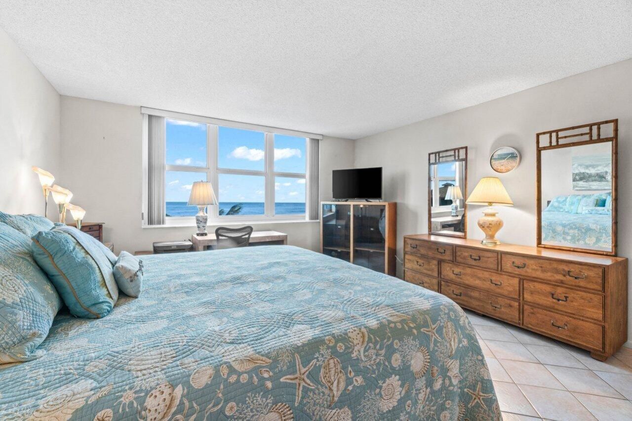 5440 N Ocean Drive, Unit 206, Singer Island, FL 33404 Photo