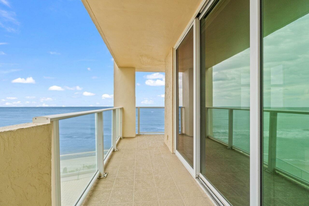 5440 N Ocean Drive, Unit 206, Singer Island, FL 33404 Photo