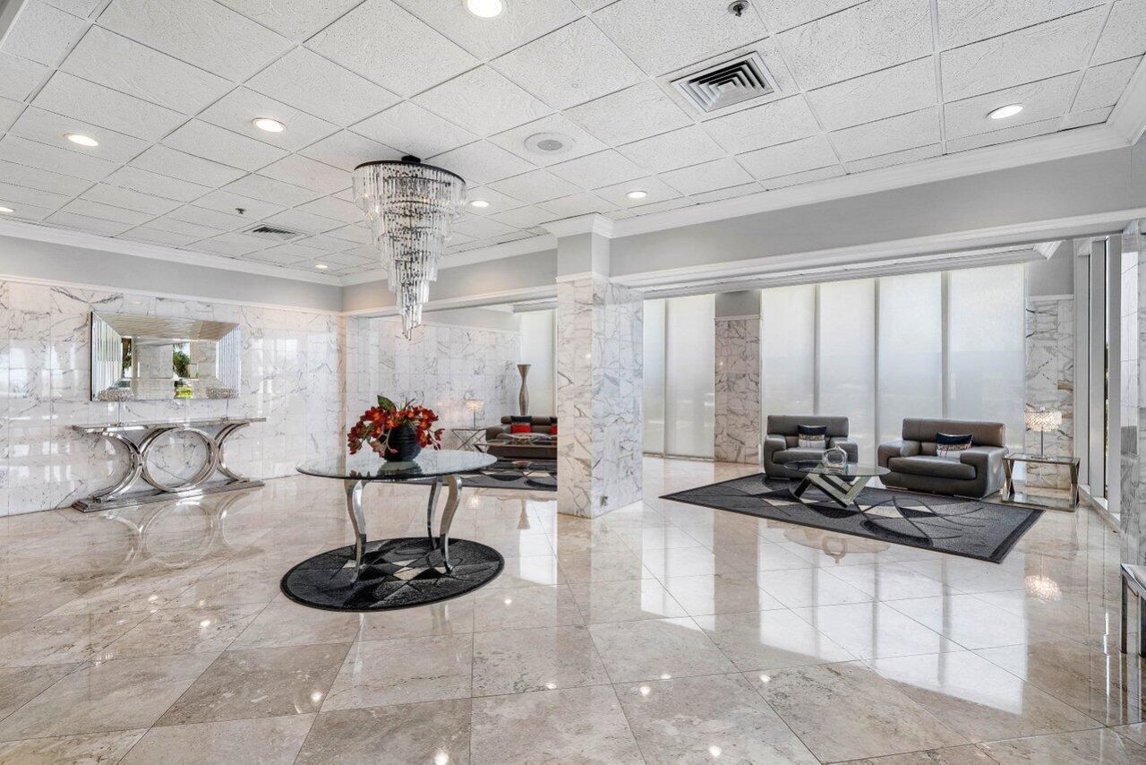 5440 N Ocean Drive, Unit 206, Singer Island, FL 33404 Photo