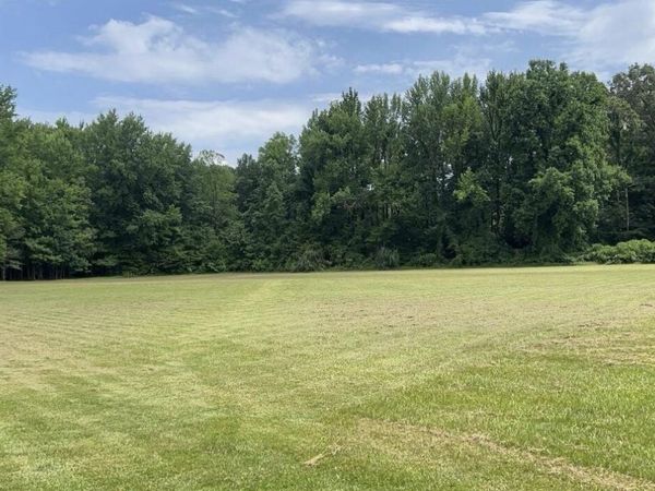 2288 Wanda Faye Drive, Hernando, MS 38632