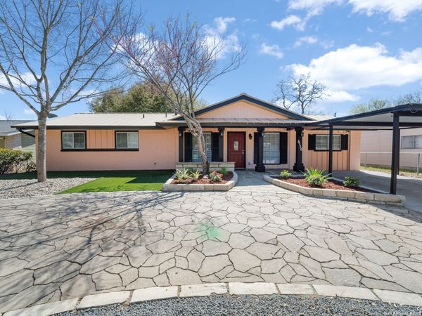 5110 Village Row Dr, San Antonio, TX 78218