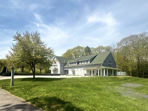 1376 US Route 1, York, ME 03902