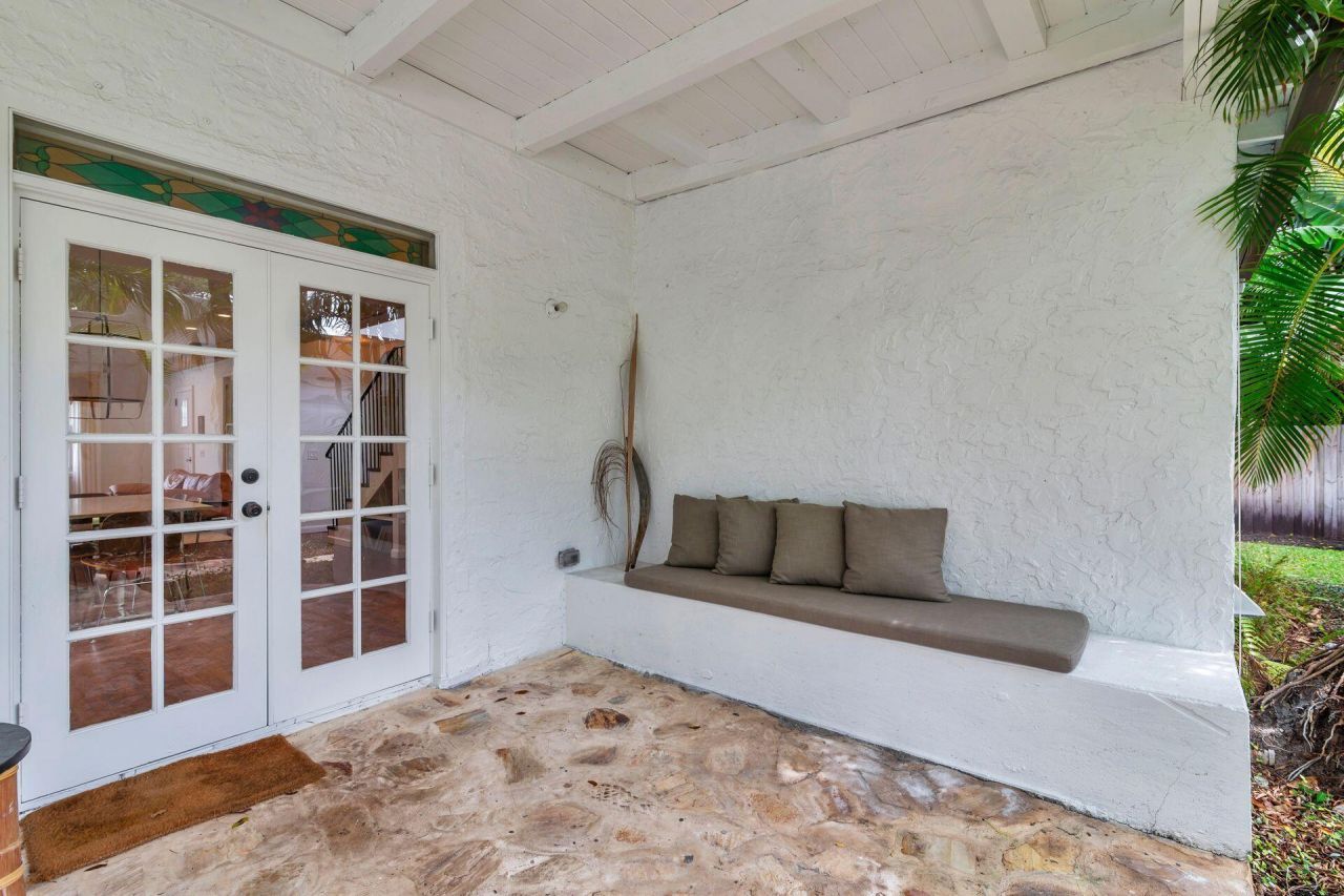 306 Marlborough Place, West Palm Beach, FL 33405 Photo