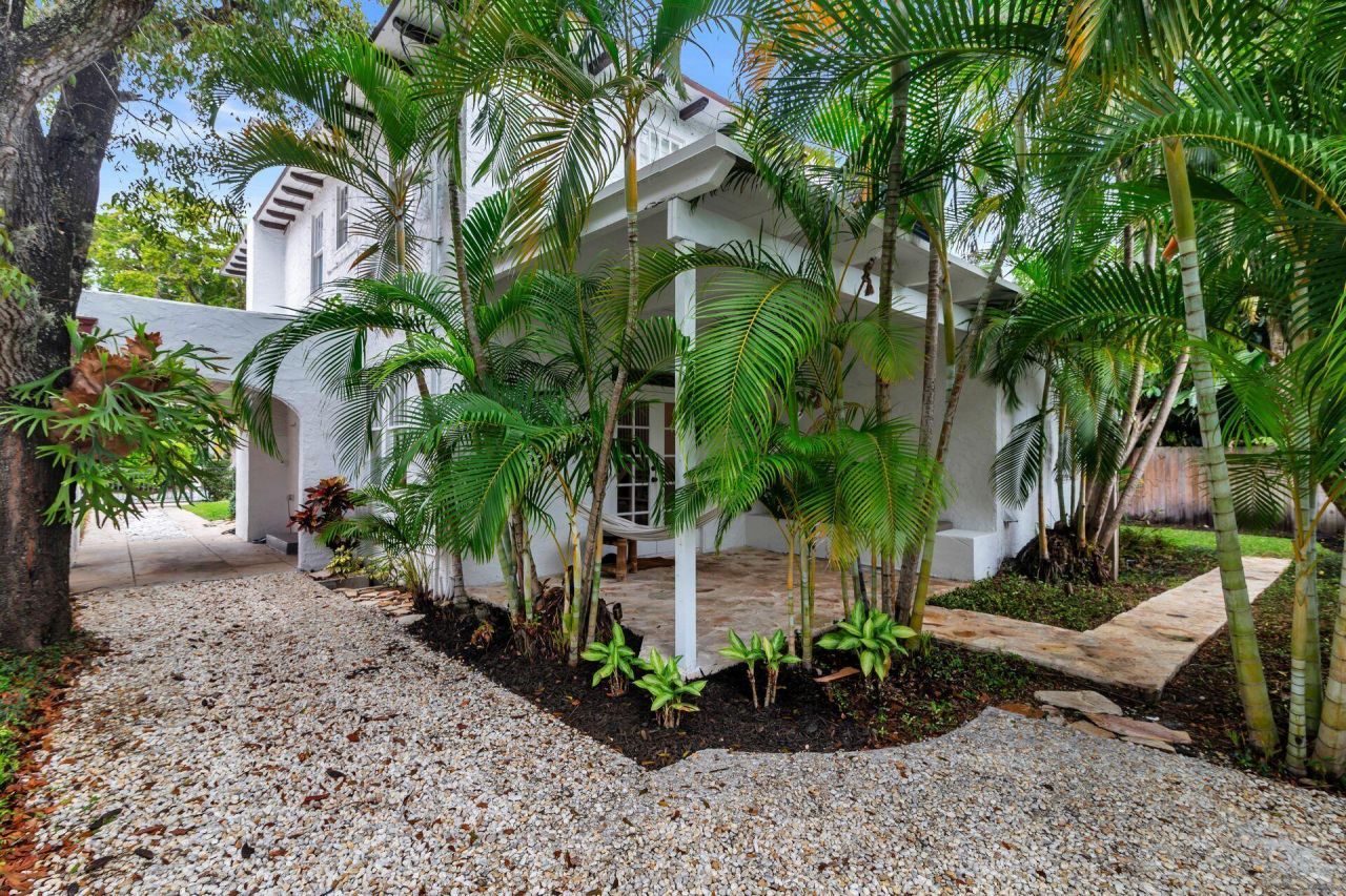 306 Marlborough Place, West Palm Beach, FL 33405 Photo