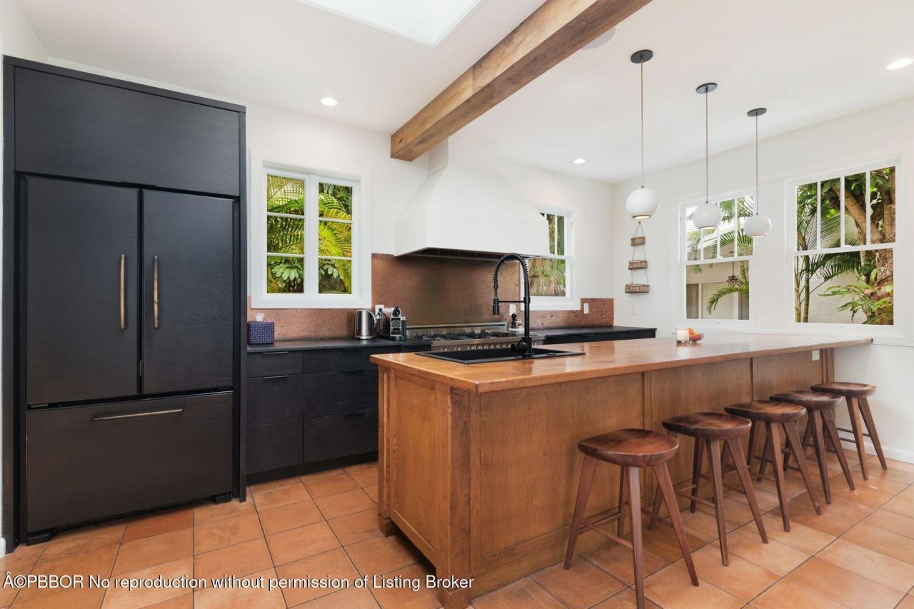 306 Marlborough Place, West Palm Beach, FL 33405 Photo