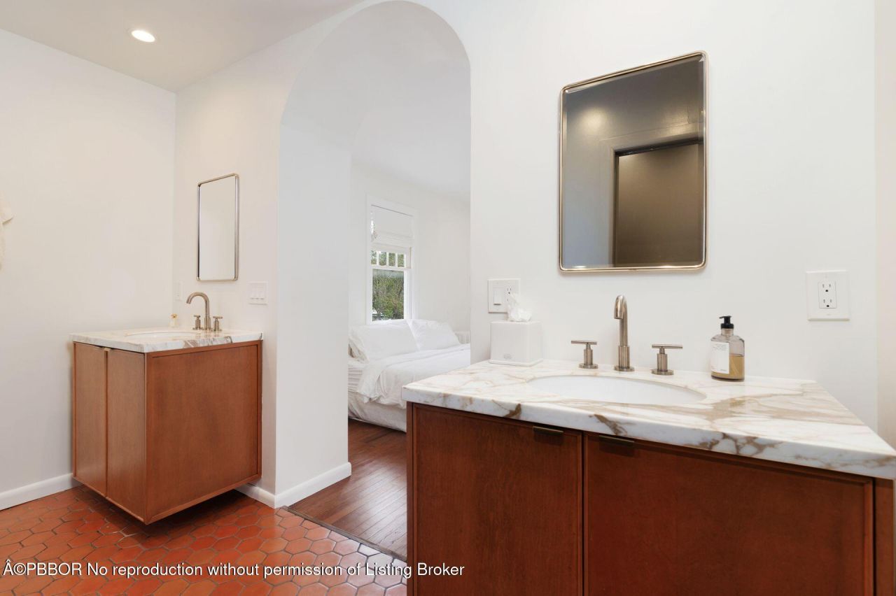 306 Marlborough Place, West Palm Beach, FL 33405 Photo