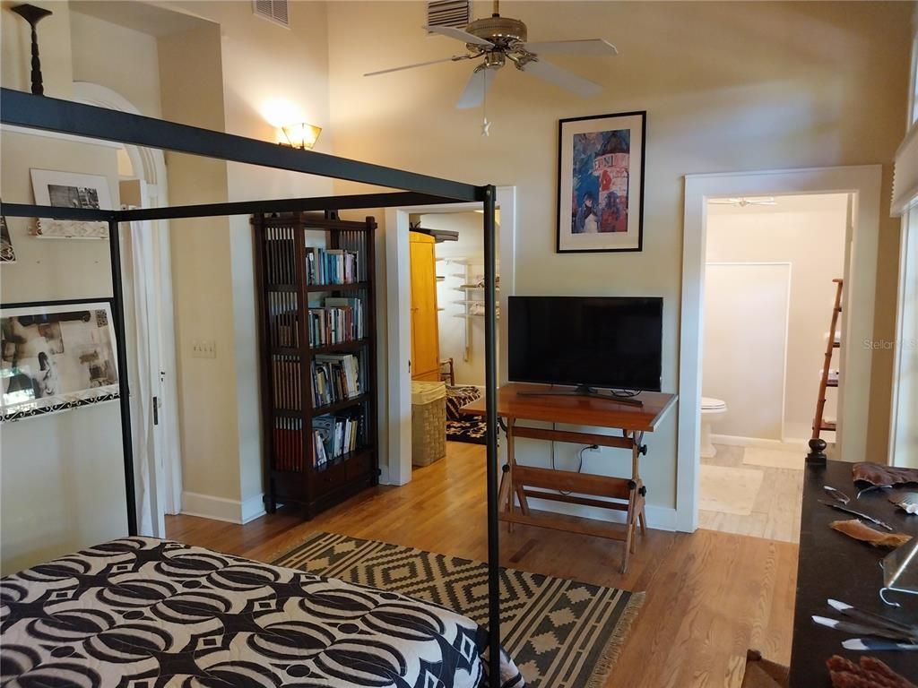 524 Columbia Court, Sarasota, FL 34236 Photo