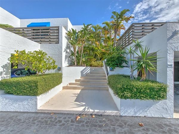 744 BAYPORT WAY, Unit 744, LONGBOAT KEY, FL 34228