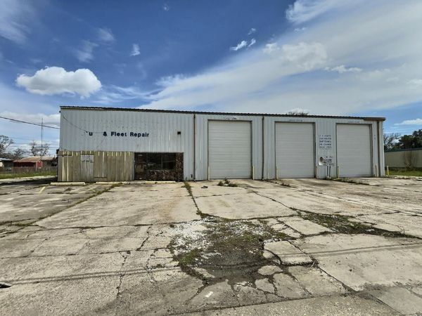 307 Howard Ave, Houma, LA 70363