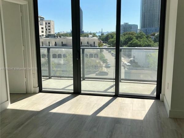 121 NE 34th St, Unit L406, Miami, FL 33137
