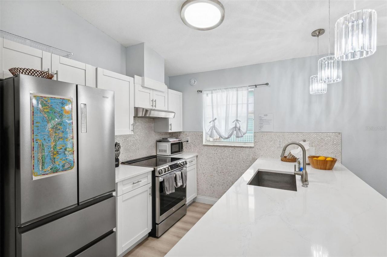 311 Poinsettia Road, Anna Maria, FL 34216 Photo