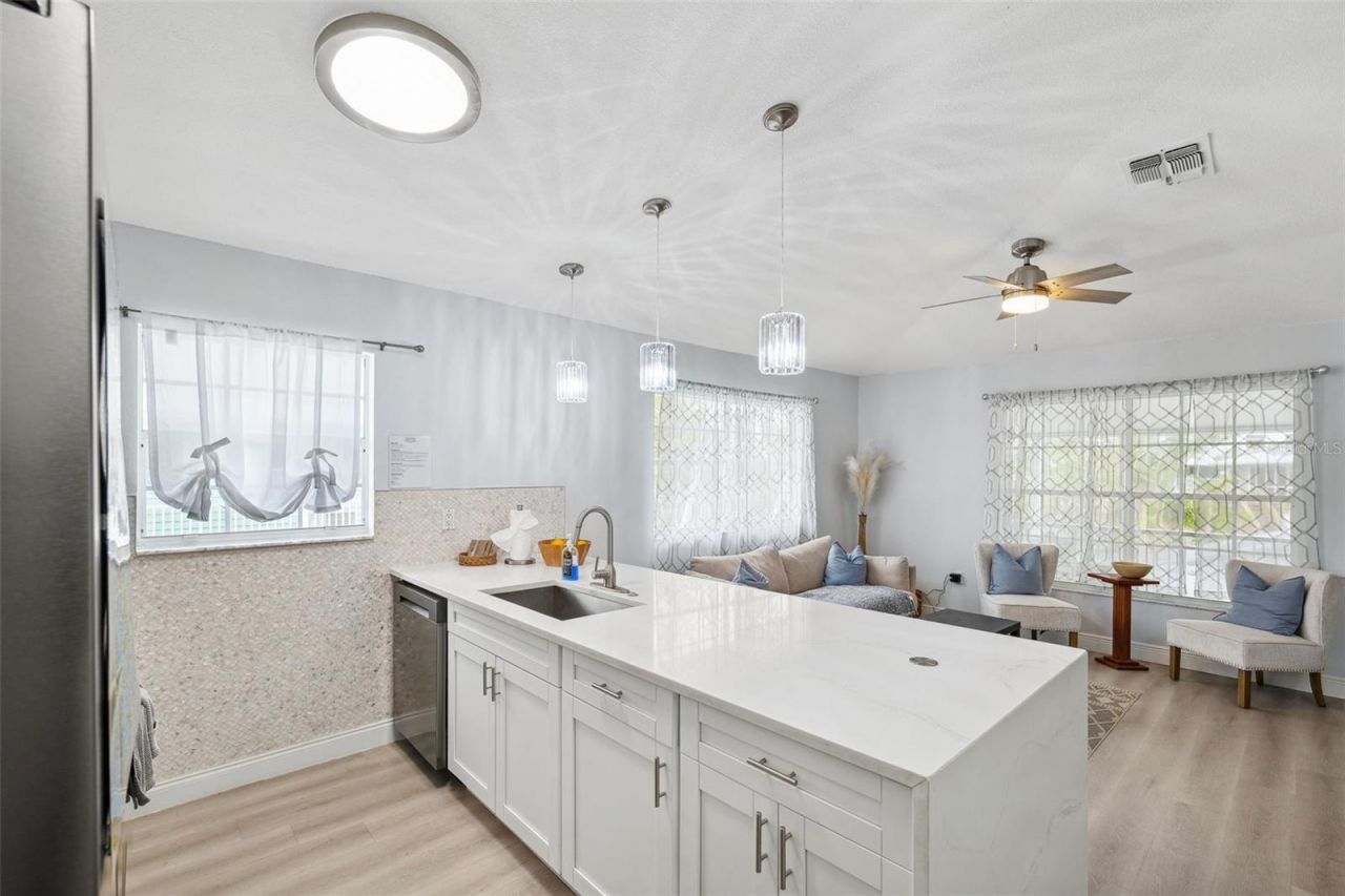 311 Poinsettia Road, Anna Maria, FL 34216 Photo