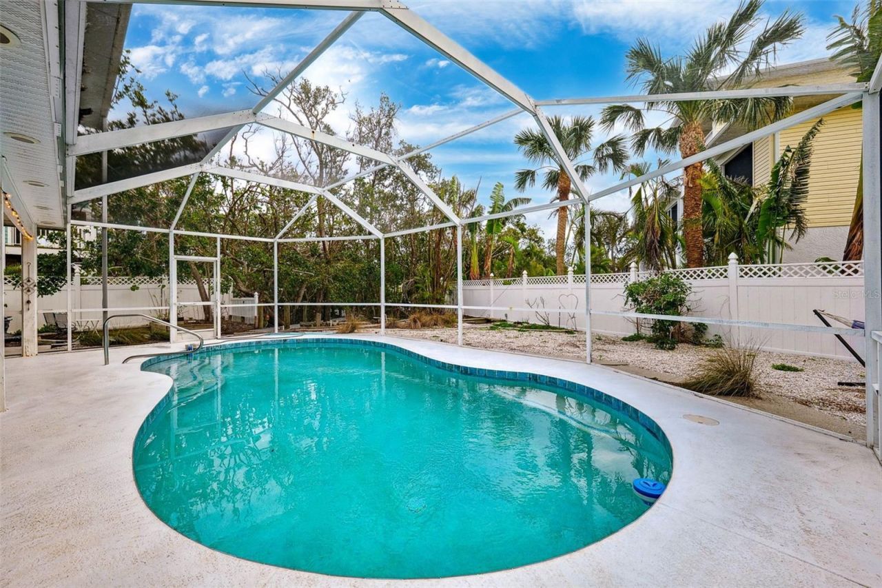 311 Poinsettia Road, Anna Maria, FL 34216 Photo