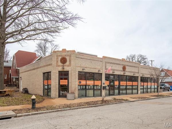 3353 Roger Place, St Louis, MO 63116