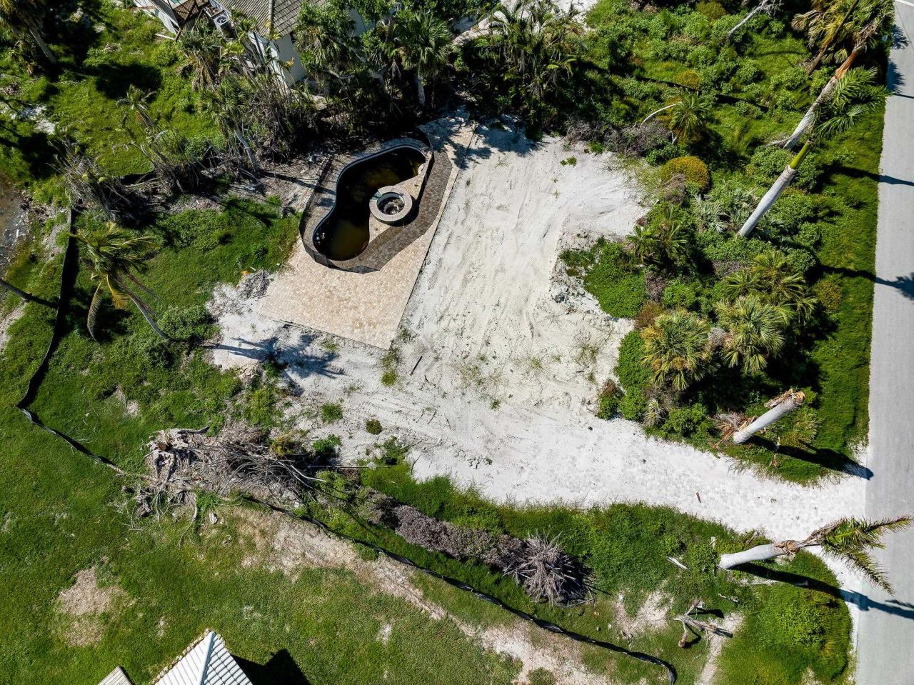 327 Palm Lake Dr., Sanibel, FL 33957 Photo