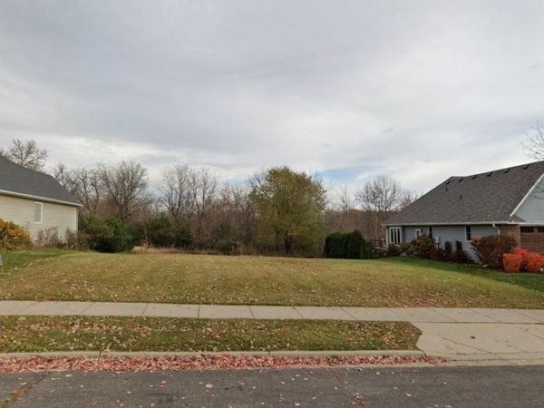 1515 Highland Trail, Saint Cloud, MN 56301