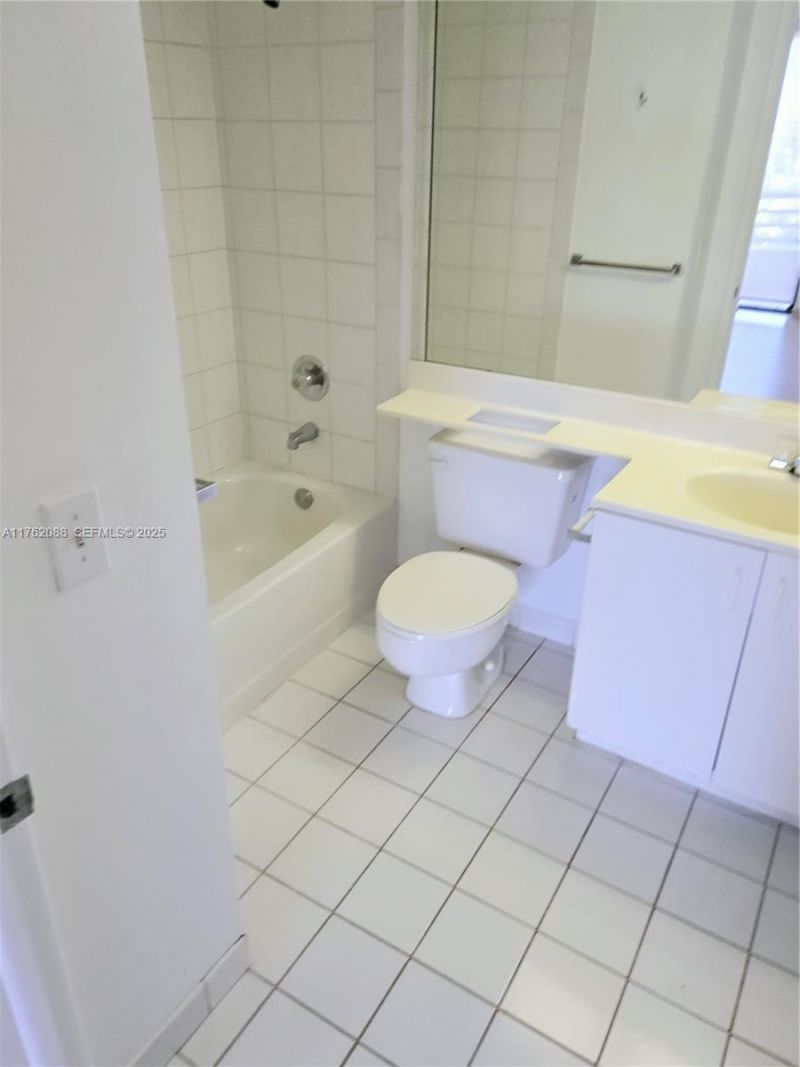 3300 NE 191st St, Unit 609, Aventura, FL 33180 Photo