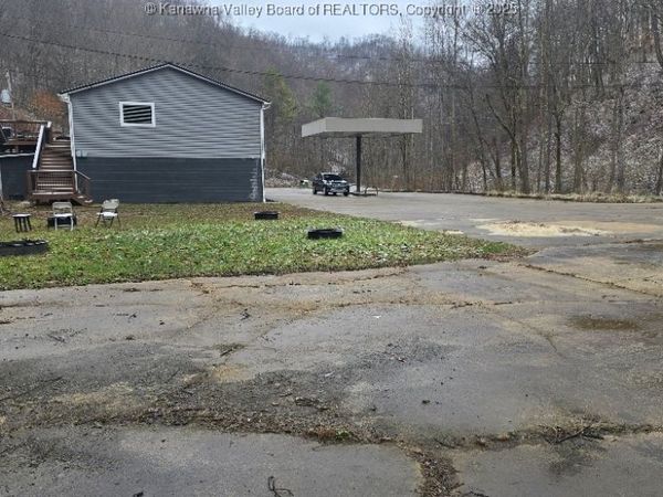 1274 Left Fork Bens Creek Way, Gilbert, WV 25621