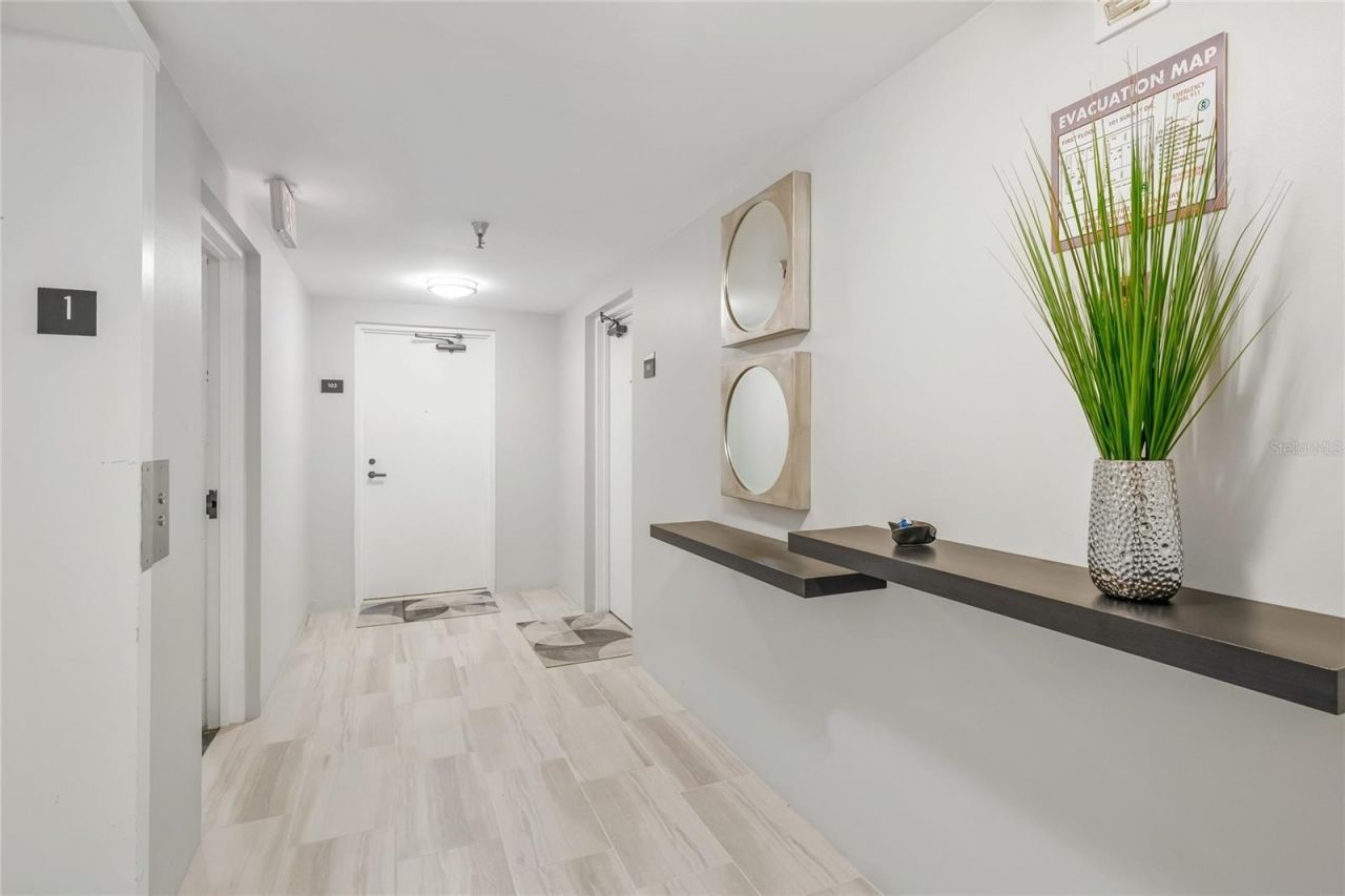 101 Sunset Drive, Unit 103, Sarasota, FL 34236 Photo