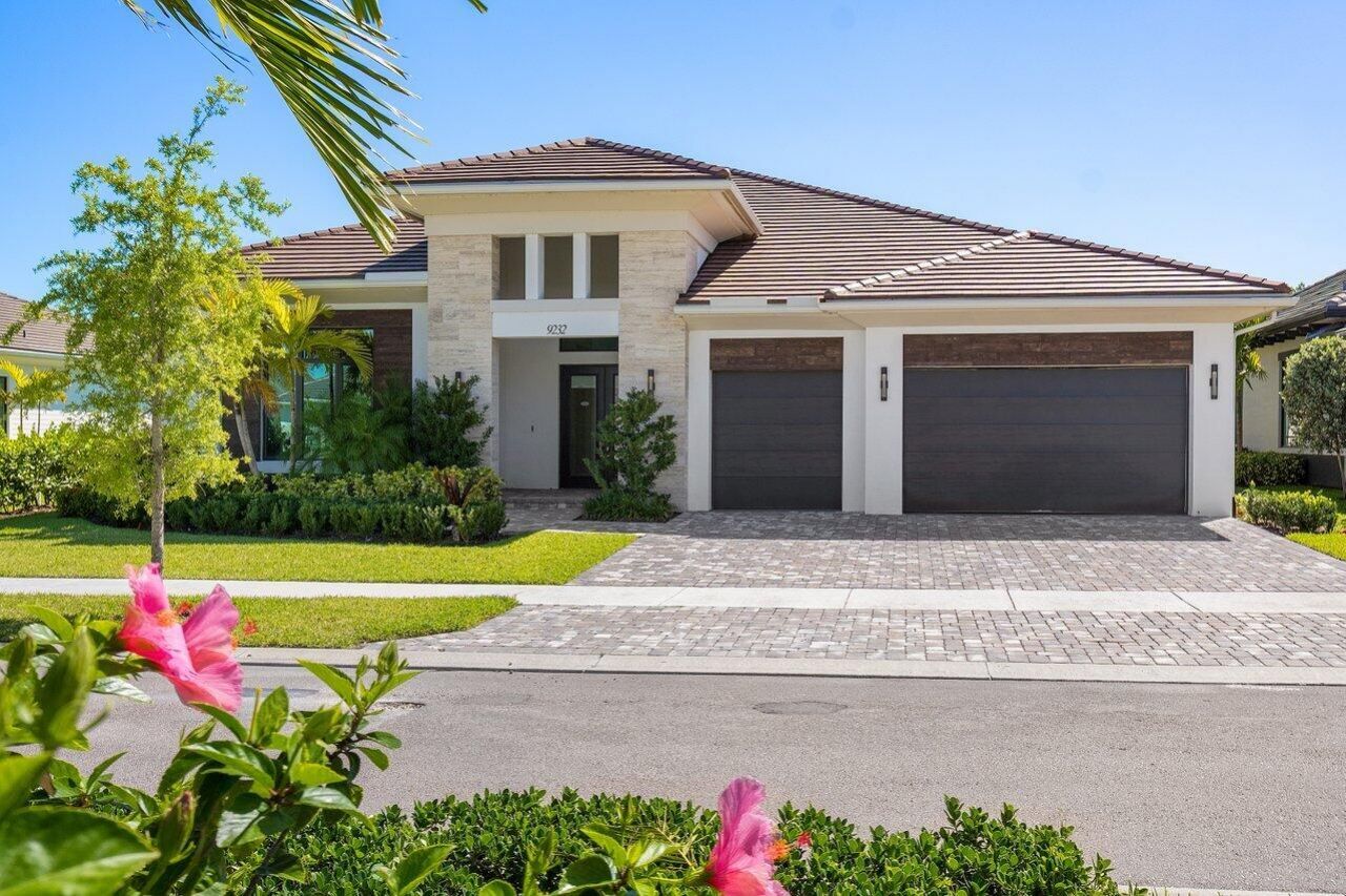 9232 Coral Isles Circle, Palm Beach Gardens, FL 33412 Photo