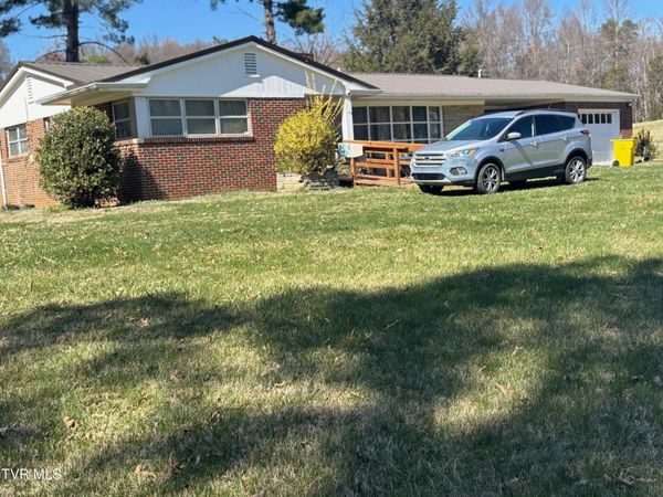 17505 Kingsport Highway, Fall Branch, TN 37656