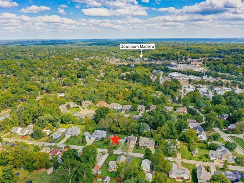 6752 Rose Crest Avenue, Madeira, OH 45243 Photo 2