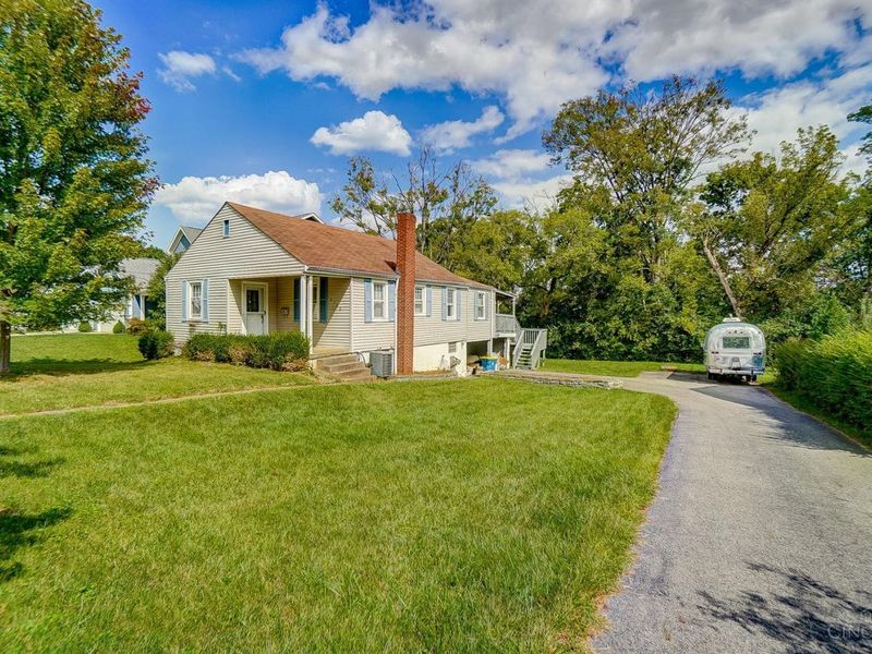 6752 Rose Crest Avenue, Madeira, OH 45243 Photo 5