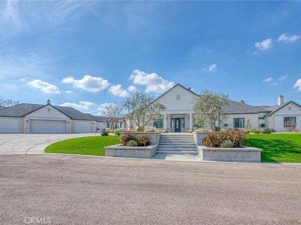 18300 Watts Valley Road, Sanger, CA 93657