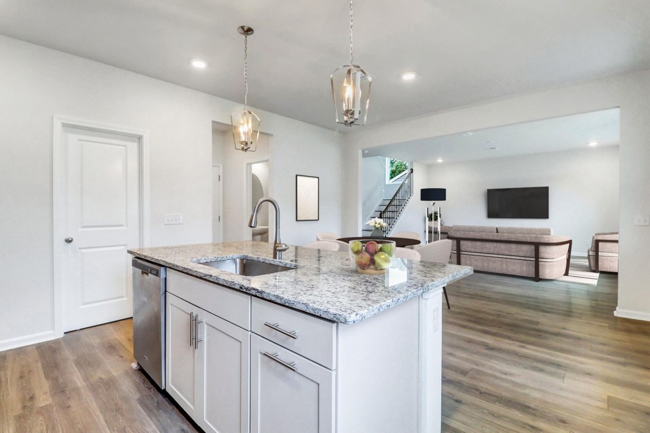 2000 Middleton Drive Photo 7