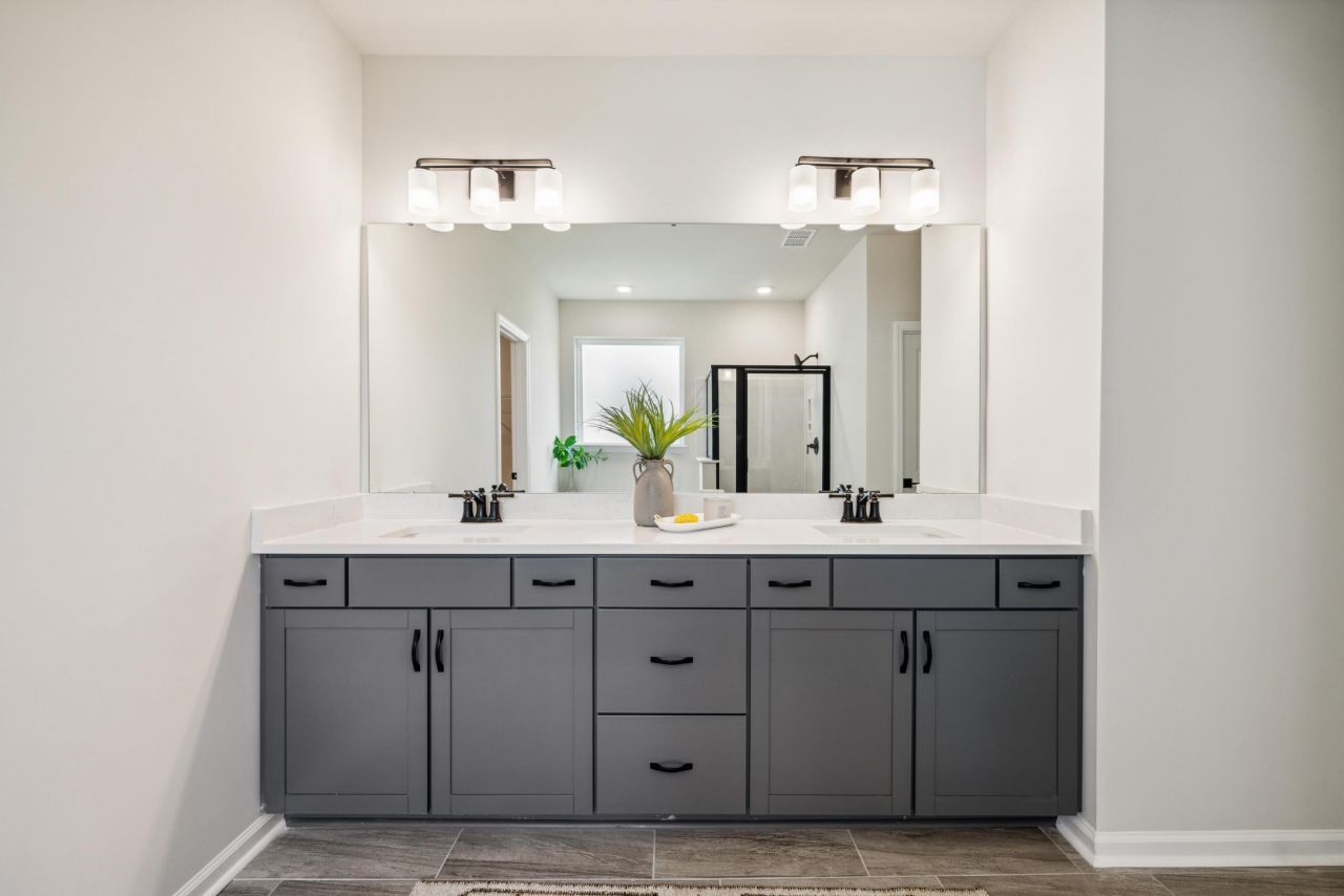 1001 Middleton Dr Drive Photo 11