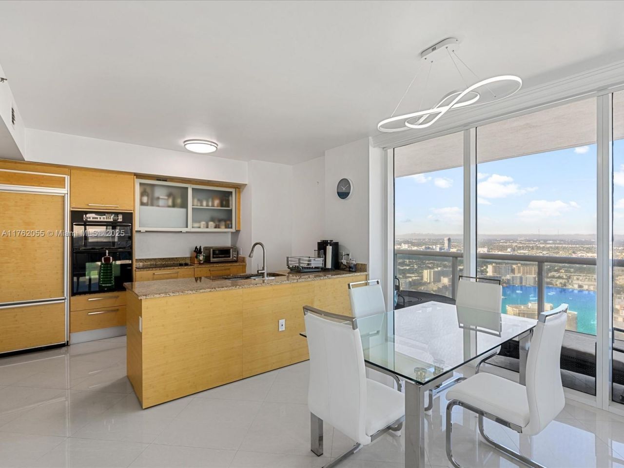 1830 S Ocean Dr, Unit 4508, Hallandale Beach, FL 33009 Photo