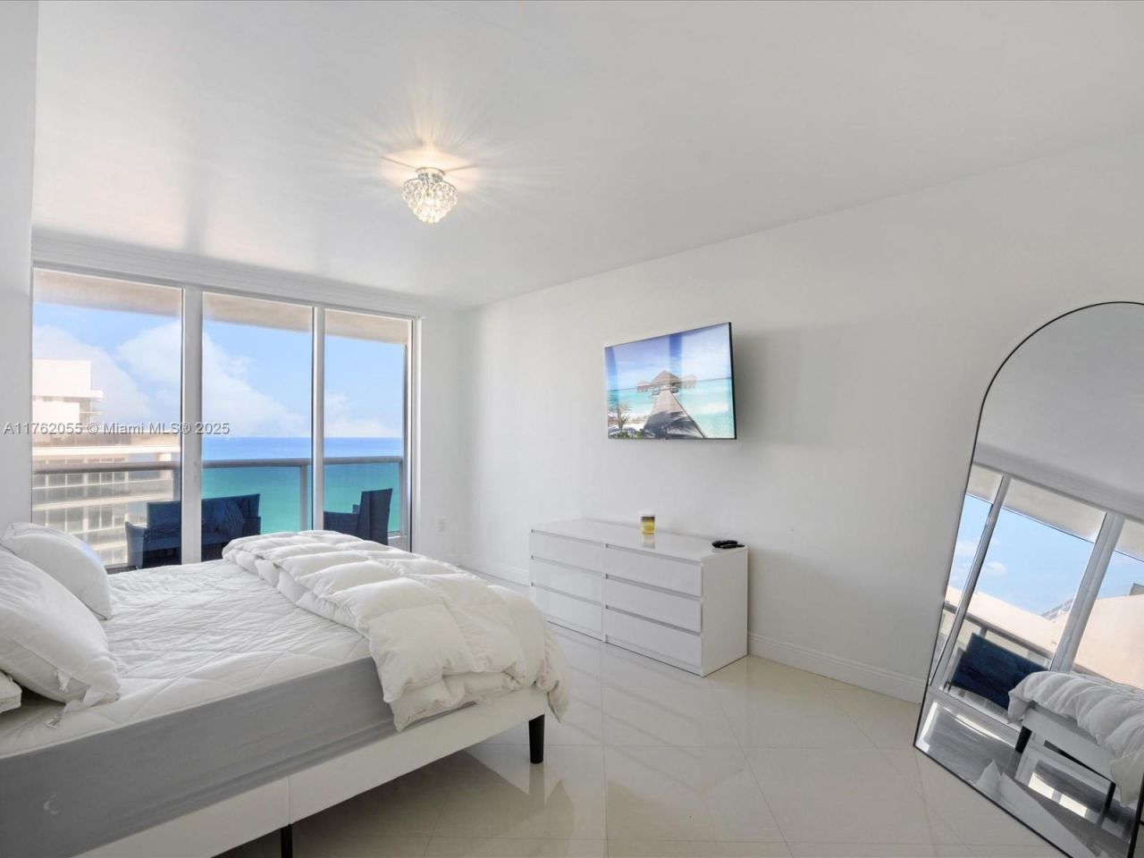 1830 S Ocean Dr, Unit 4508, Hallandale Beach, FL 33009 Photo