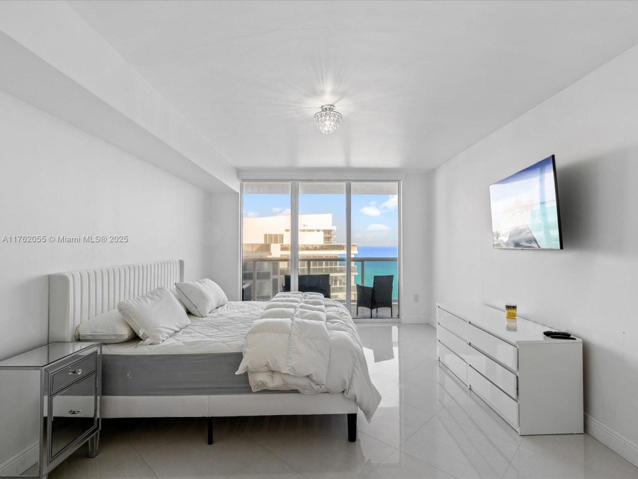 1830 S Ocean Dr, Unit 4508, Hallandale Beach, FL 33009 Photo