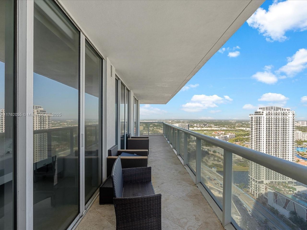 1830 S Ocean Dr, Unit 4508, Hallandale Beach, FL 33009 Photo