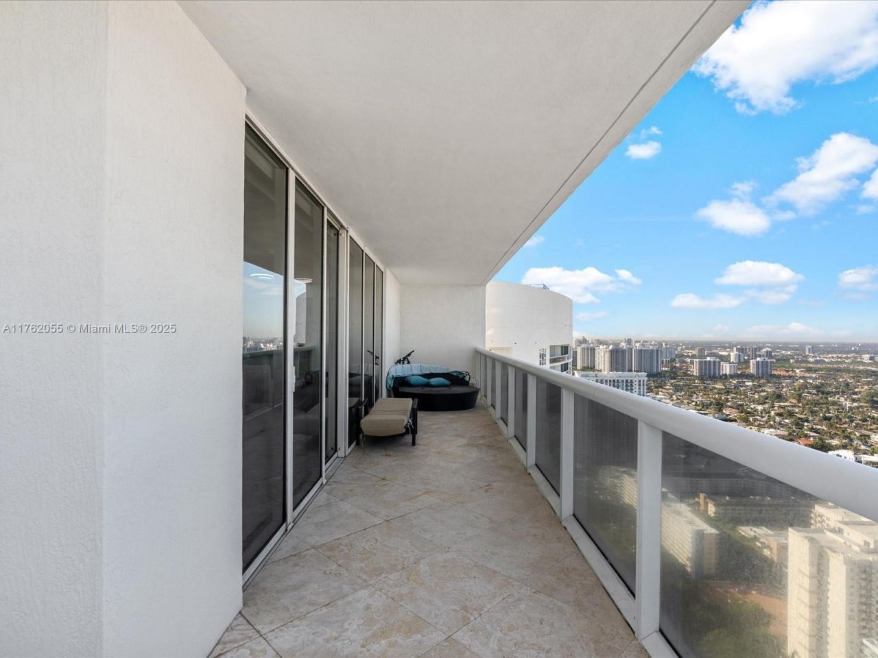 1830 S Ocean Dr, Unit 4508, Hallandale Beach, FL 33009 Photo