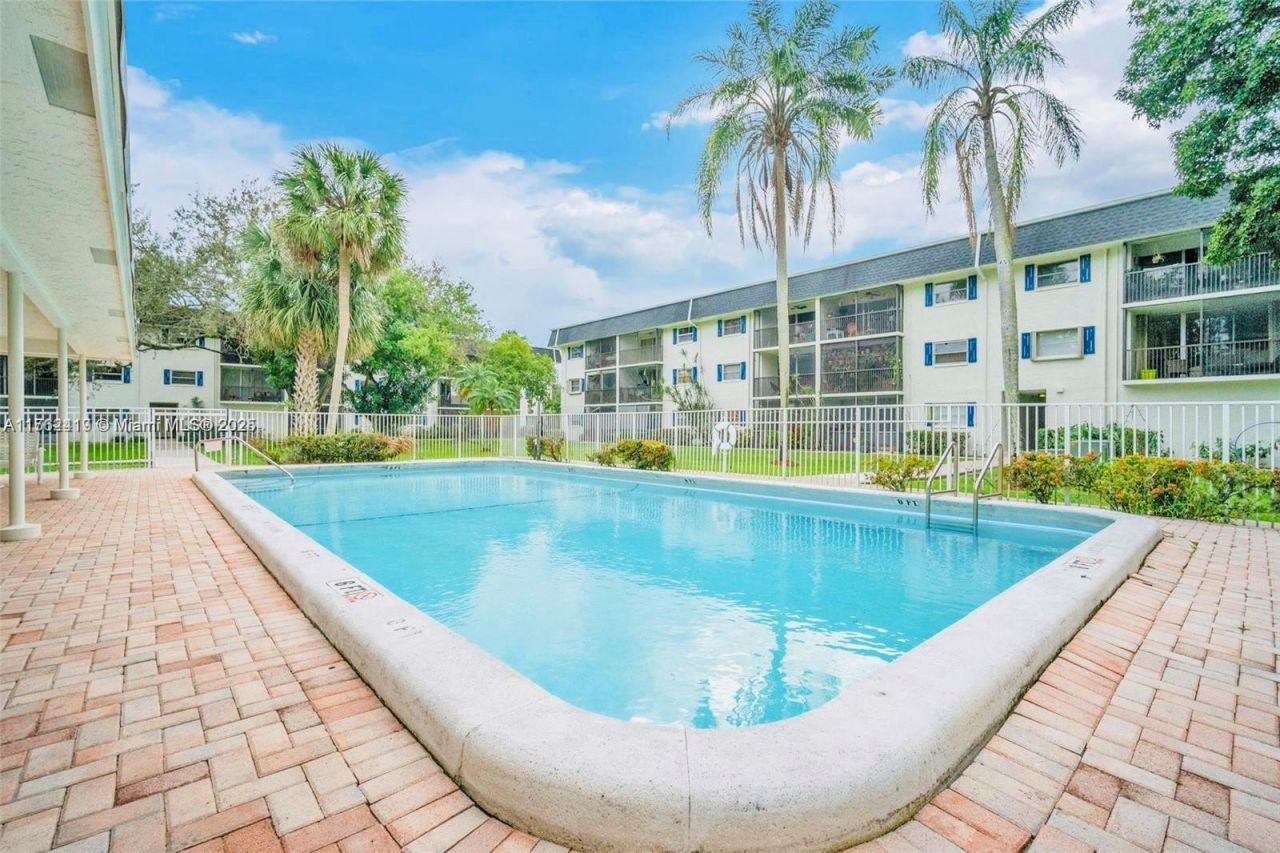 5100 SW 64th Ave, Unit 101, Davie, FL 33314 Photo