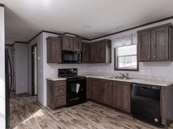 9 3rd Street, Unit 27, St. Johnsbury, VT 05819