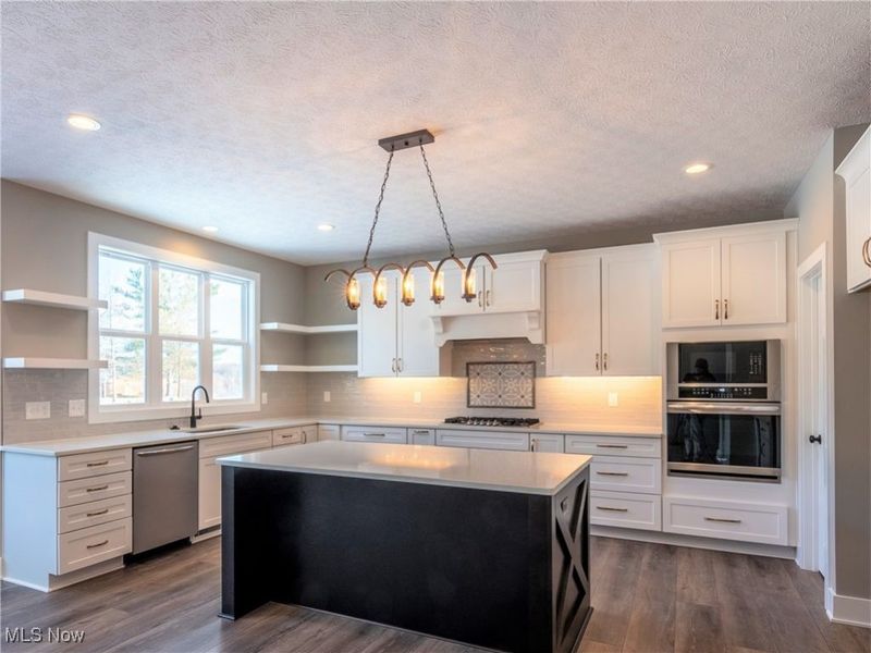 2152 Vivian Way, Avon, OH 44011 Photo 3