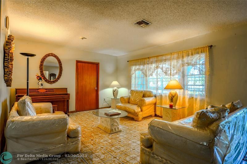 17800 NW 8th Avenue, Miami, FL 33169 Photo