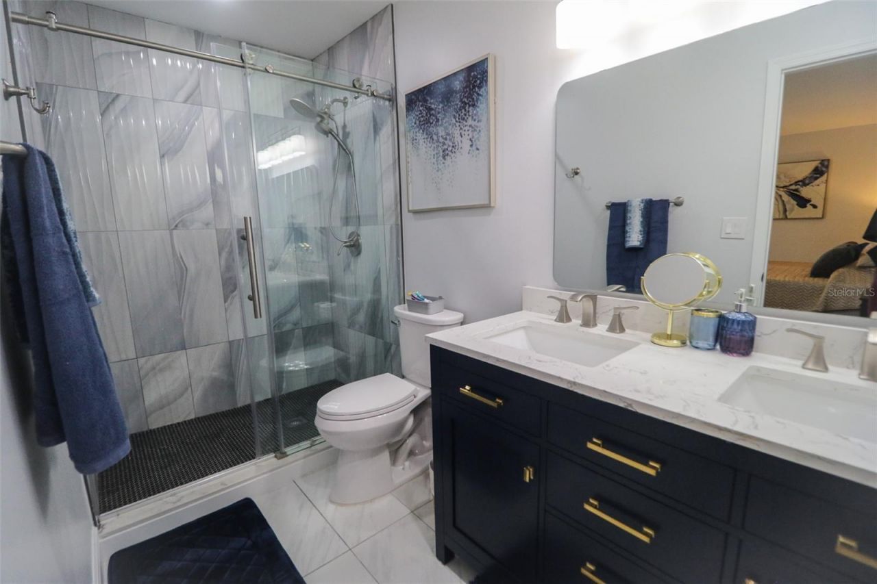 817 Blue Heron Boulevard, Ruskin, FL 33570 Photo