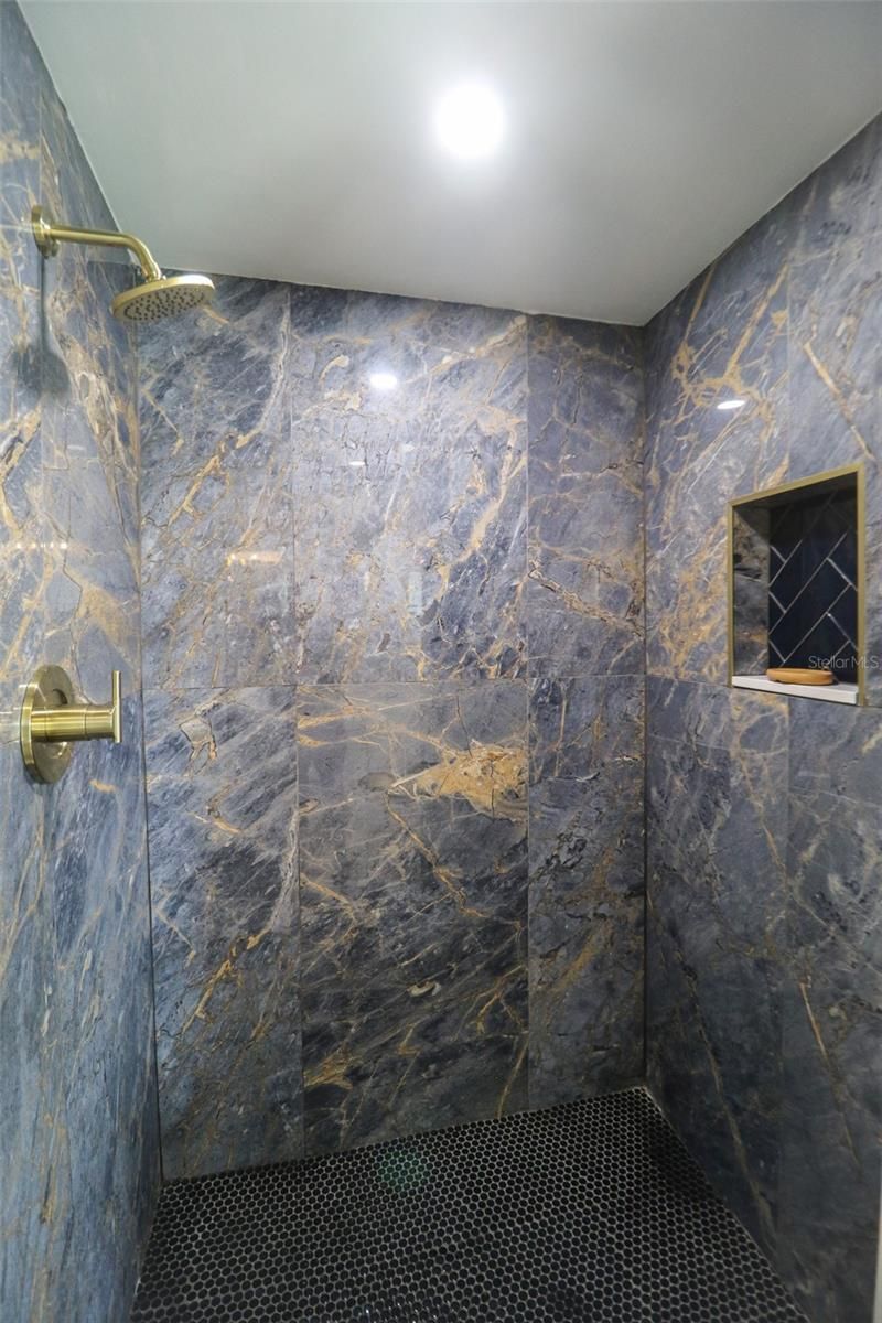 817 Blue Heron Boulevard, Ruskin, FL 33570 Photo