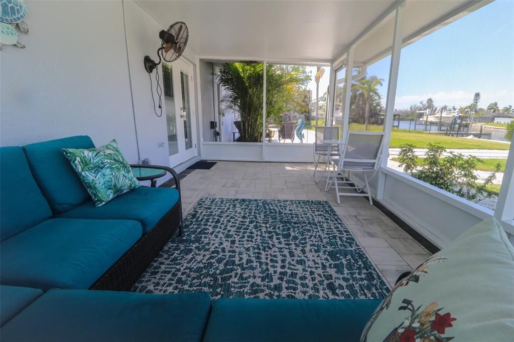 817 Blue Heron Boulevard, Ruskin, FL 33570 Photo