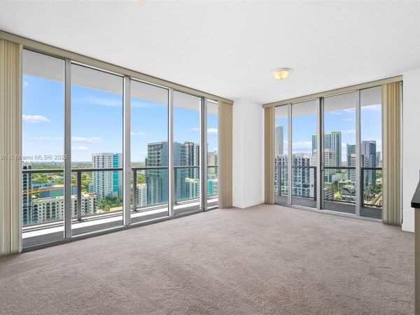 79 SW 12th St, Unit 2512-S, Miami, FL 33130