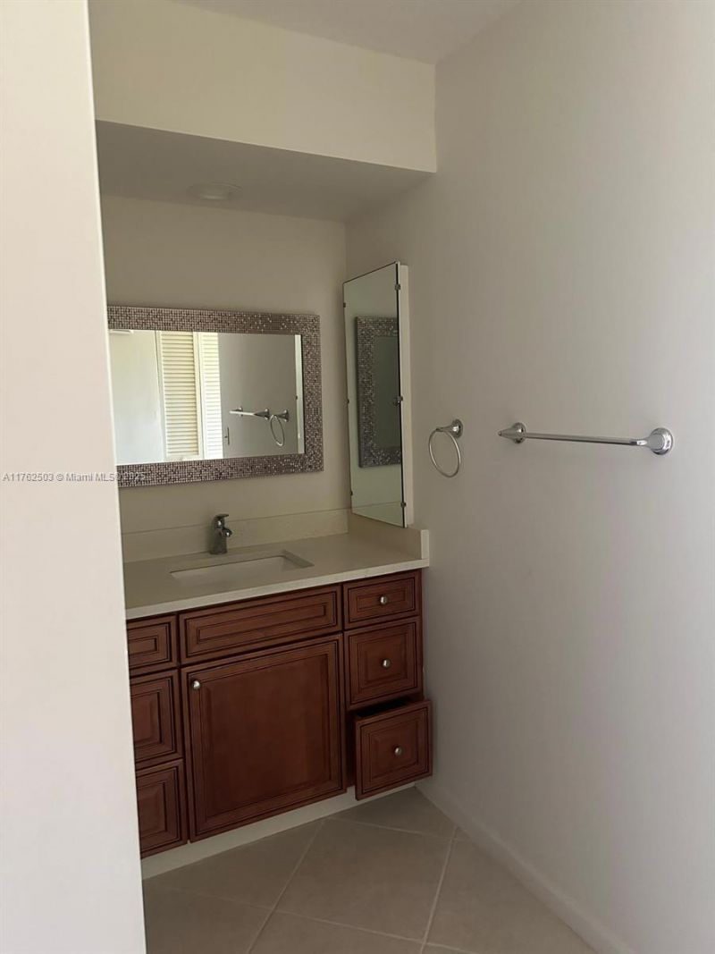 12524 Shoreline Dr, Unit 104, Wellington, FL 33414 Photo