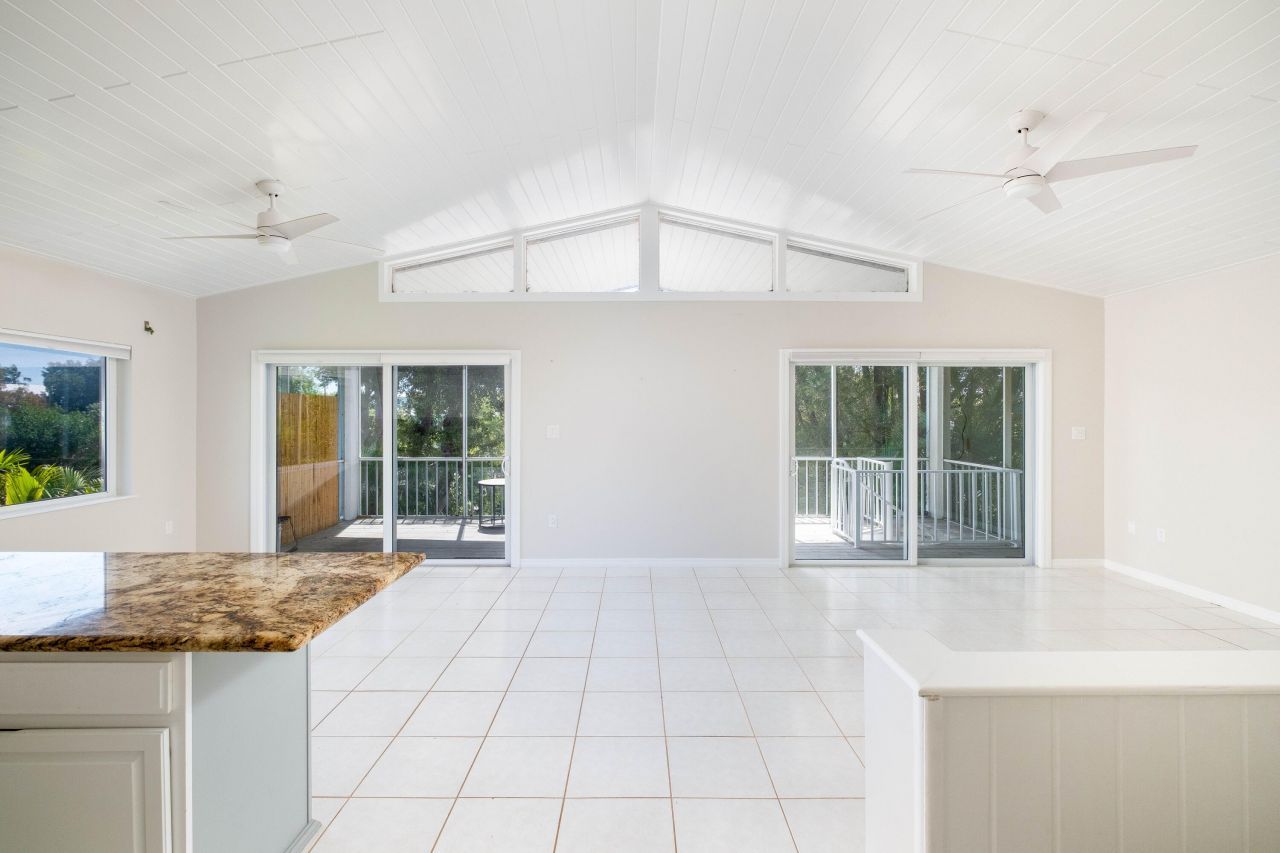 282 S Coconut Palm Boulevard, Tavernier, FL 33070 Photo