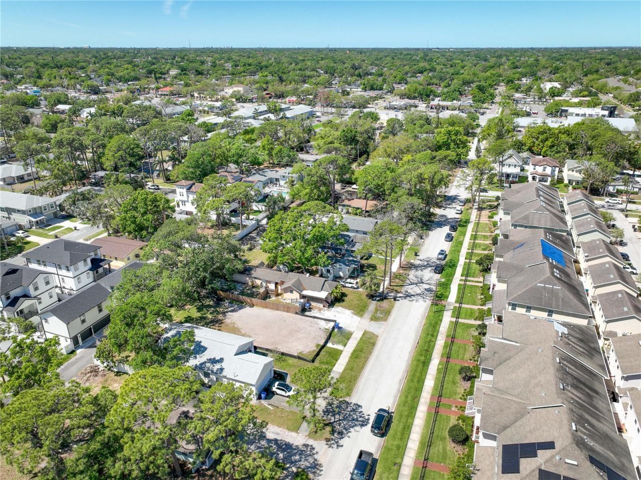 134 49th Avenue N, Saint Petersburg, FL 33703 Photo