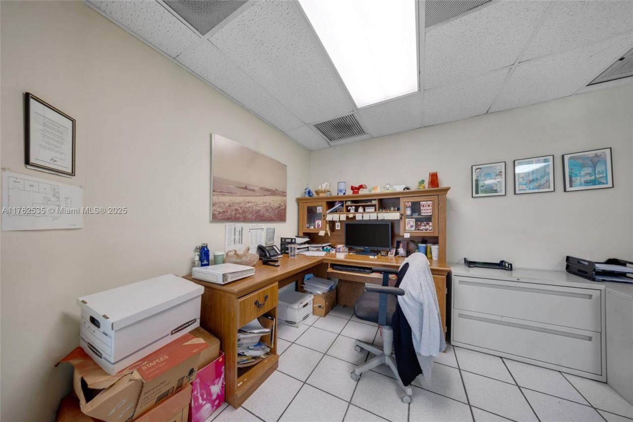 8127 NW 29th St, Unit 8127, Doral, FL 33122 Photo